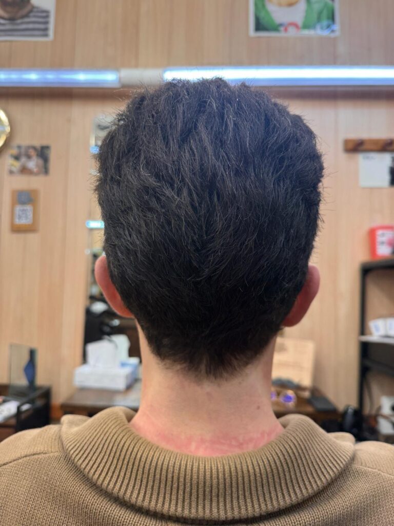 corte-a-tijera-pompadour-hombre