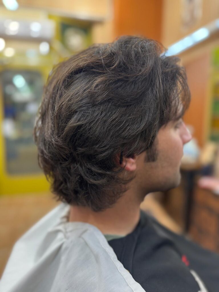 corte-de-pelo-hombre-a-tijera