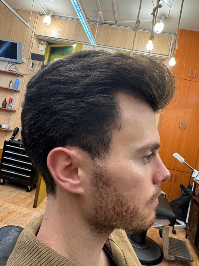 corte-pompadour-a-tijera